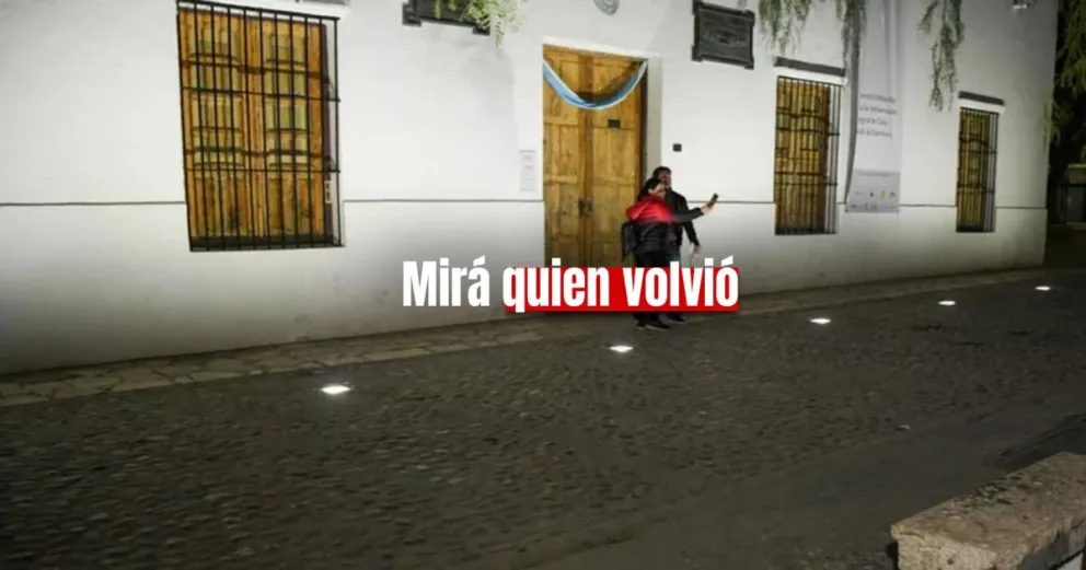 Tras ser restaurada la estatua de Sarmiento, ahora ocupa otro lugar