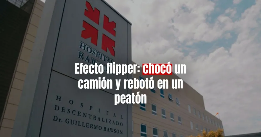 Perdió el control de su moto, chocó un camión estacionado y luego un peatón