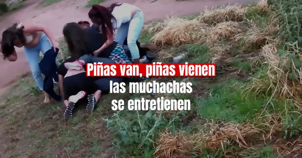 Tensa pelea entre chicas en los festejos por el Dia de las Infancias