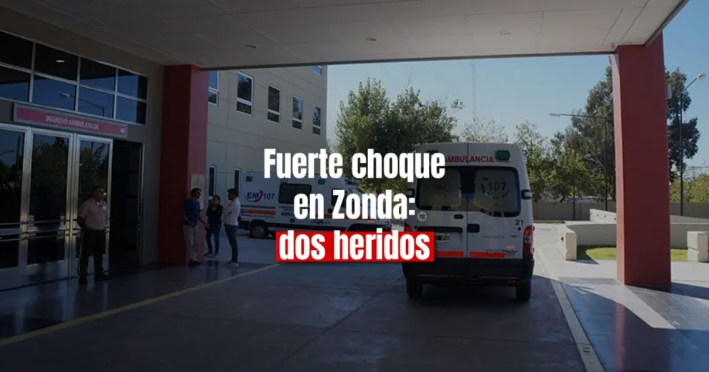Padre hija internados tras chocar con un auto 