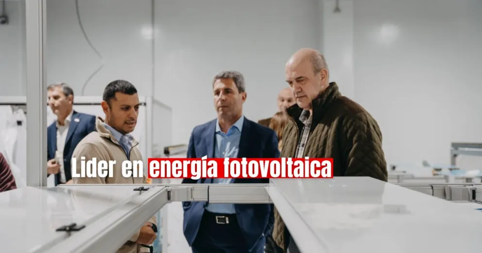 Uñac inspecciona el progreso en la fábrica de paneles solares