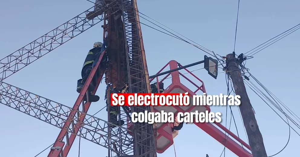 Un hombre se electrocutó mientras colgaba carteles