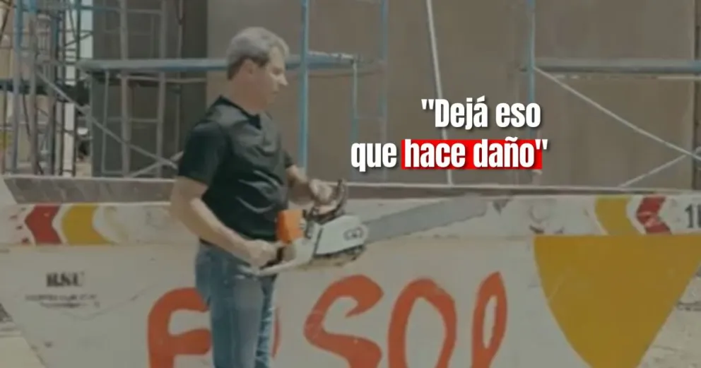 El gobernador presentó su nuevo spot de campaña con una referencia a un candidato presidencial