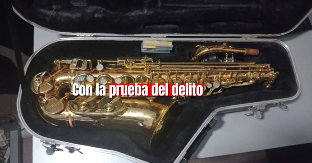 Un hombre es detenido en el Barrio Colón, tenía en su poder un saxofón que tenía el reporte como robado