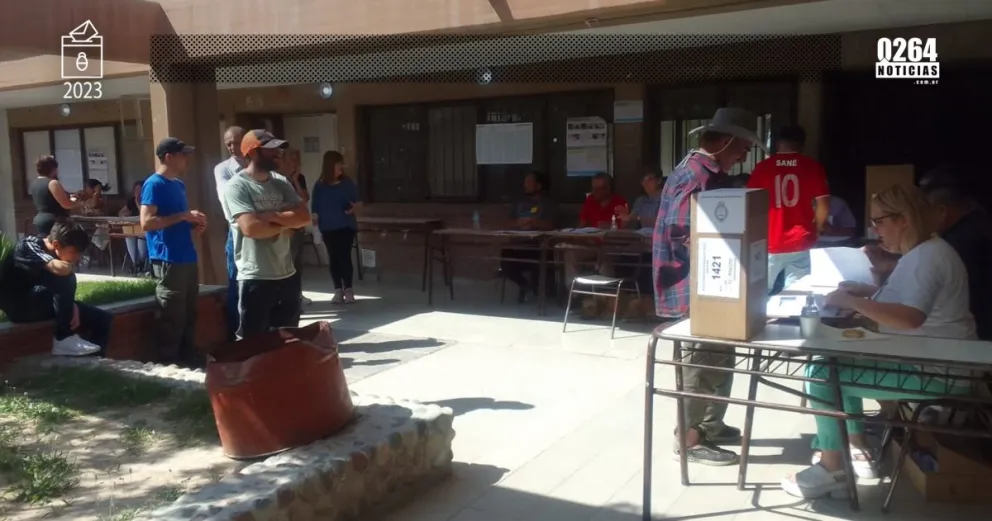 Elecciones en San Juan: a media mañana ya vota el 20% del padrón 