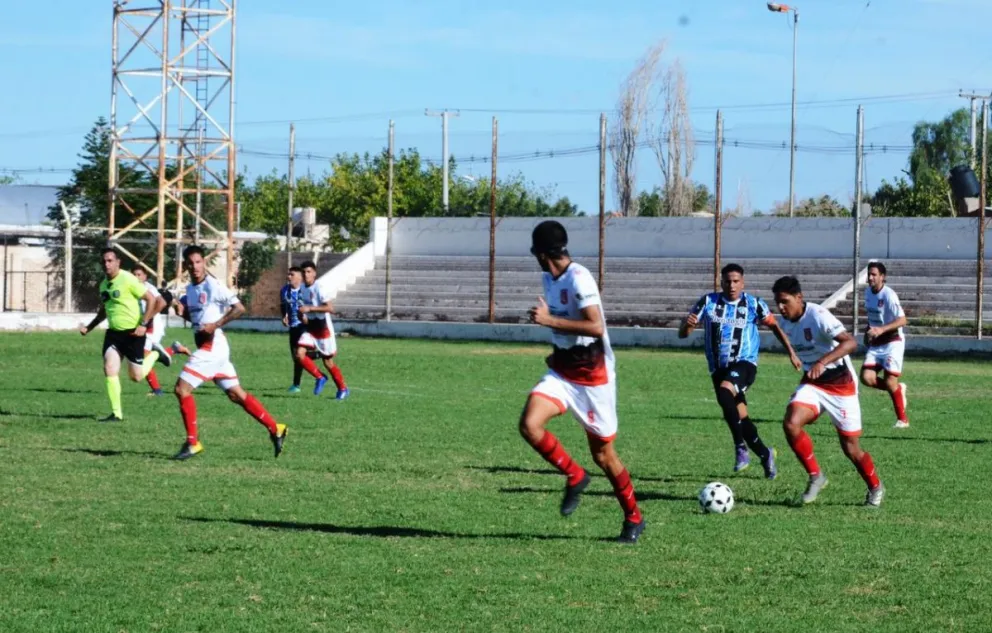 Se definen los clasificados a cuartos de final del fútbol sanjuanino 