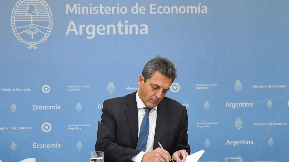 Sergio Massa destacó el apoyo mayoritario de las mujeres en las elecciones y su compromiso con los valores