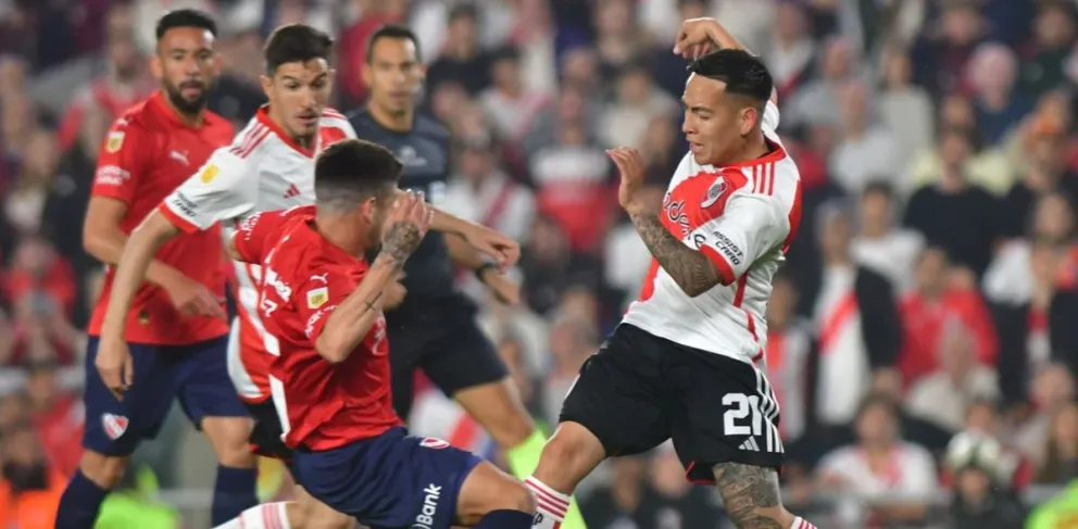 River goleó a Independiente, es líder y le arrebató el invicto al equipo de Tévez