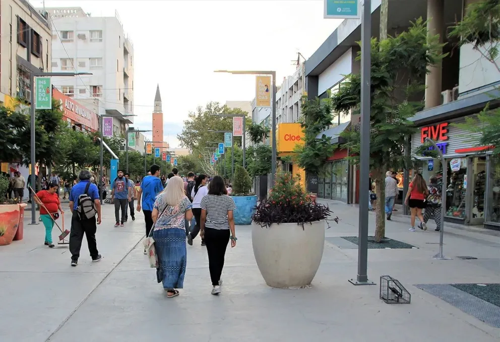 Los Empleados de Comercio cerraron un jugoso aumento salarial 