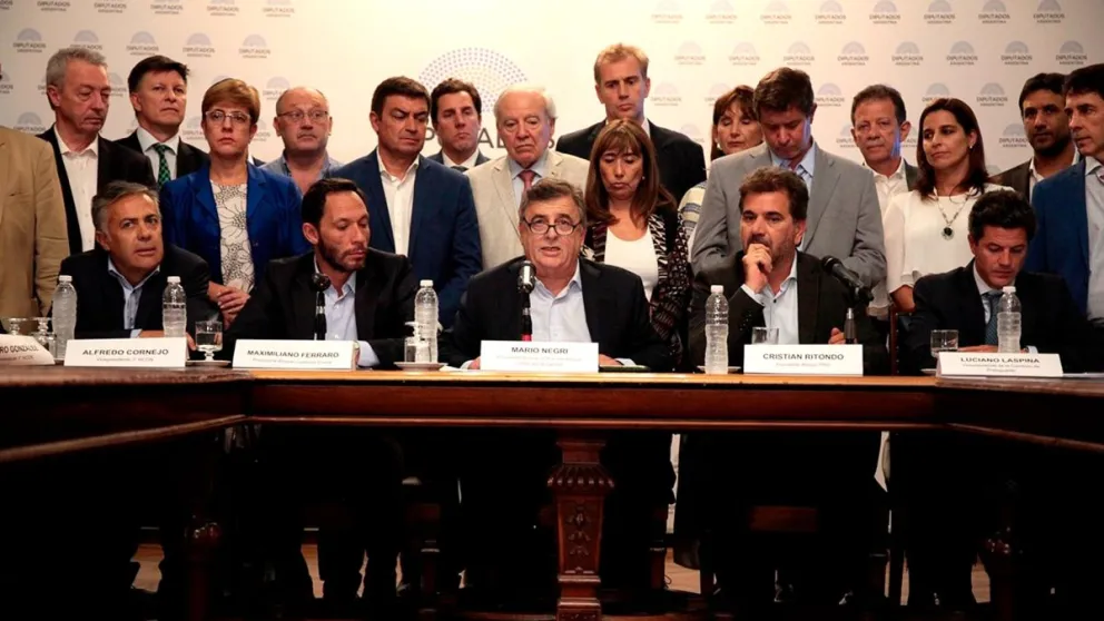Comenzó la ruptura en el bloque de Diputados de Juntos por el Cambio 