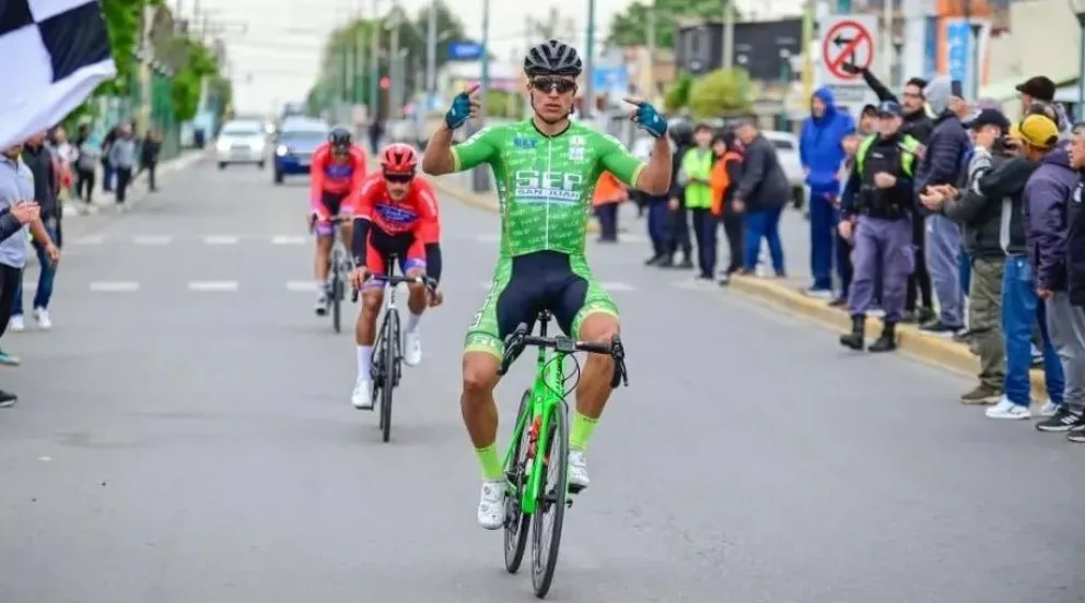 Los ciclistas sanjuaninos fueron protagonistas en la Vuelta a Cutral Có