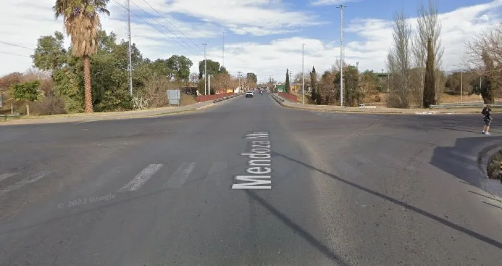 Un muerto en un violento choque entre un auto y una moto 