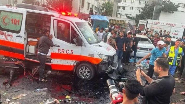 Israel atacó a un convoy de ambulancias de Gaza