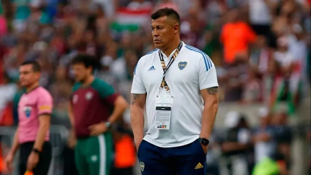Tras la decepeción en la copa, Almirón renunció como DT de Boca 