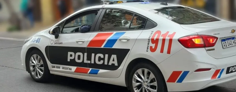 Violento robo en Rawson: le gatillaron en la cabeza a un padre y su hija para llevarse el auto