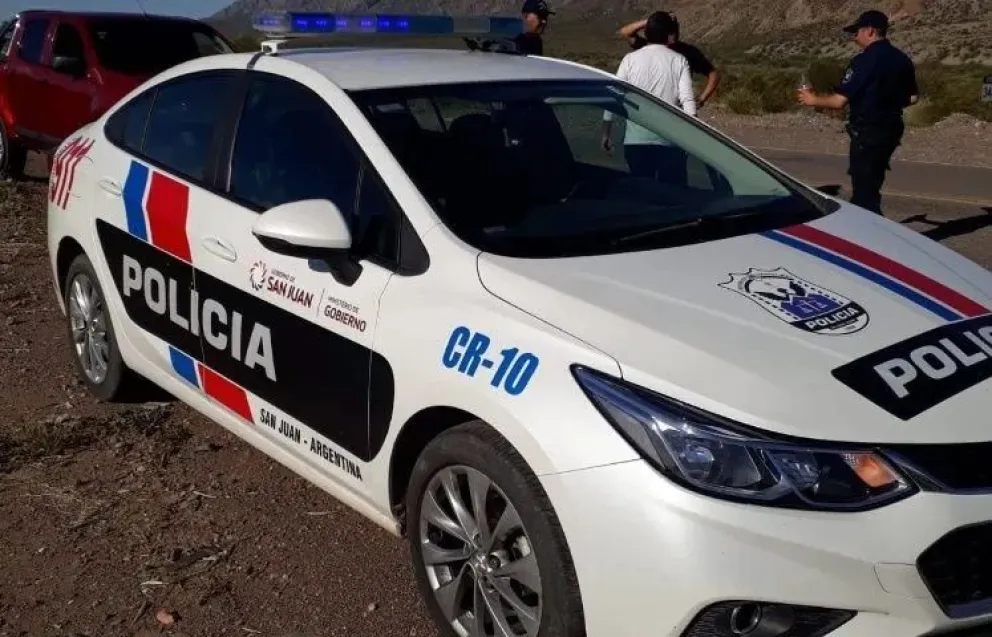 Siniestro vial: tres autos chocaron en una zona muy transitada de Avenida Circunvalación 