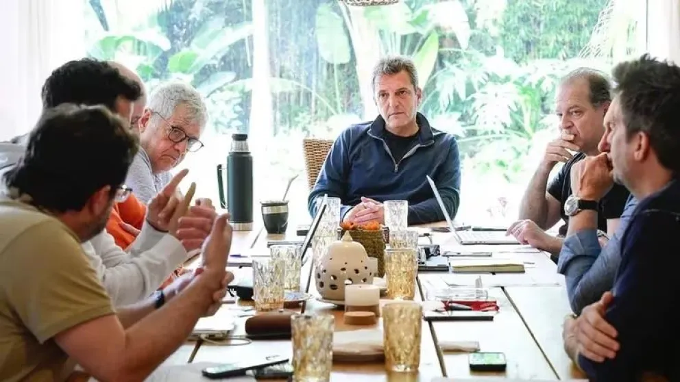 Massa sin devaluación,  prorroga hasta el 10 de diciembre el dólar exportador con cambios