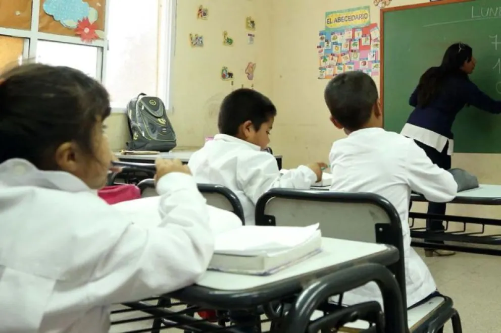 Advierten por instituciones educativas sin habilitación oficial