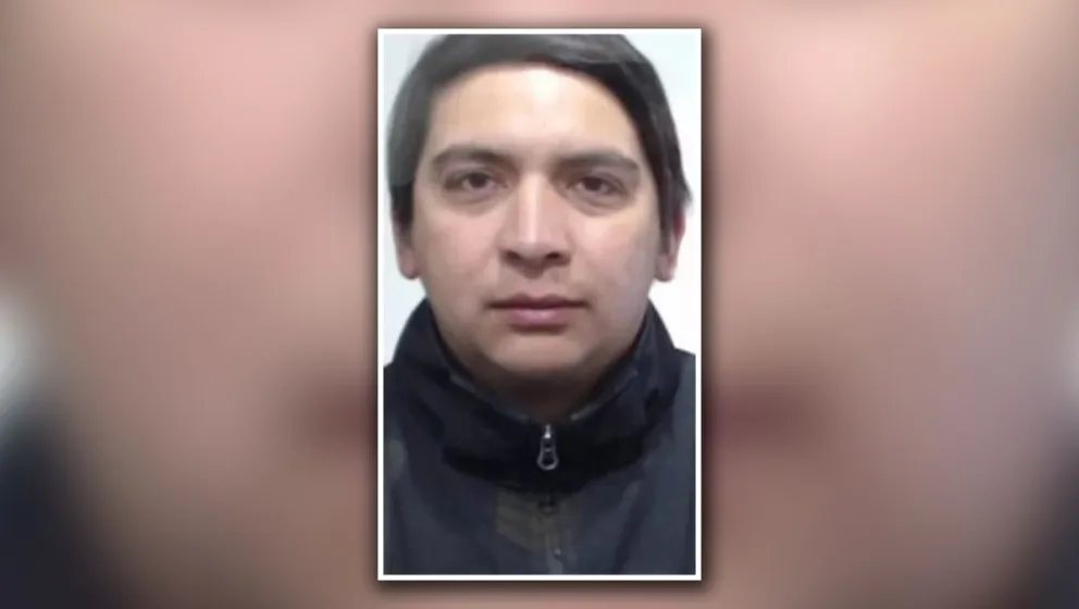 ¿Quién es el hombre que le disparó a su mujer e hijos en Rawson? 