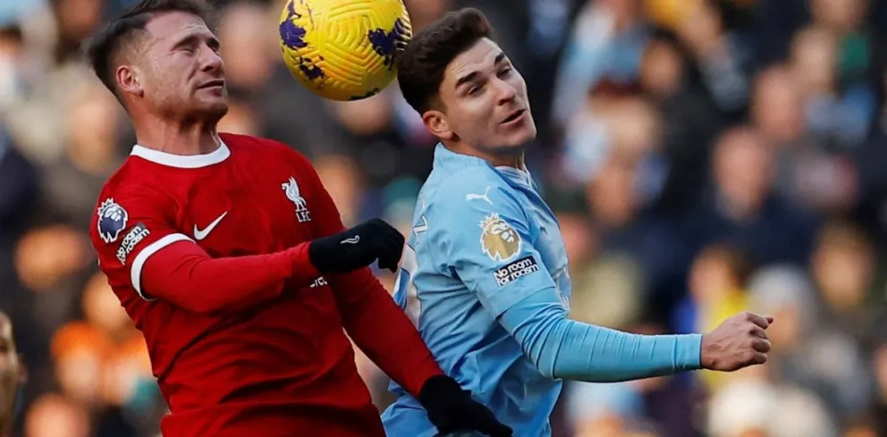 Duelo argentino en Europa: Manchester City y Liverpool empatan 1-1 en un partido vibrante