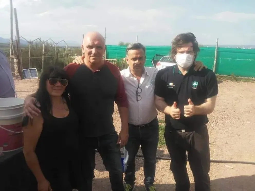 El otro lado de Milei: la sorpresiva visita a un refugio de mascotas en Mendoza