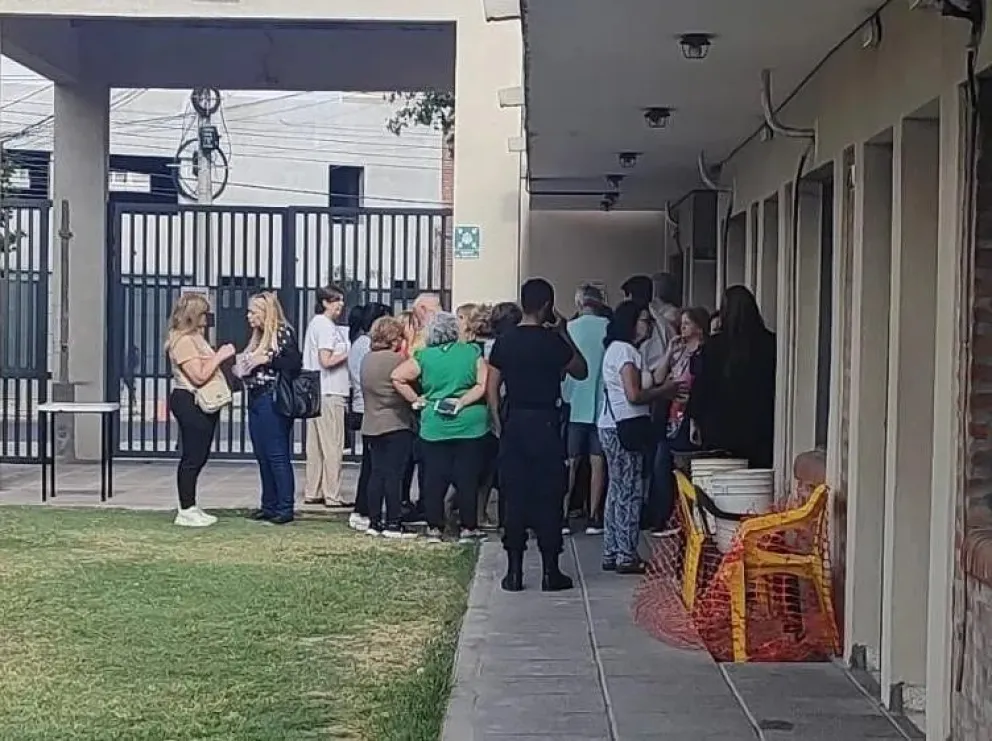 Denuncian irregularidades con despidos y renuncias en una Escuela de Educación Especial