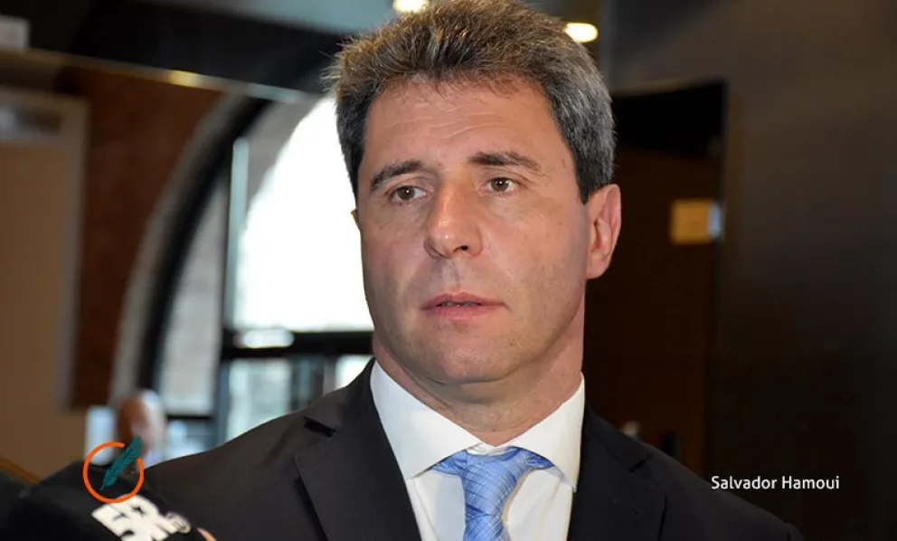Uñac confirmó que se pagará el aguinaldo a los estatales 