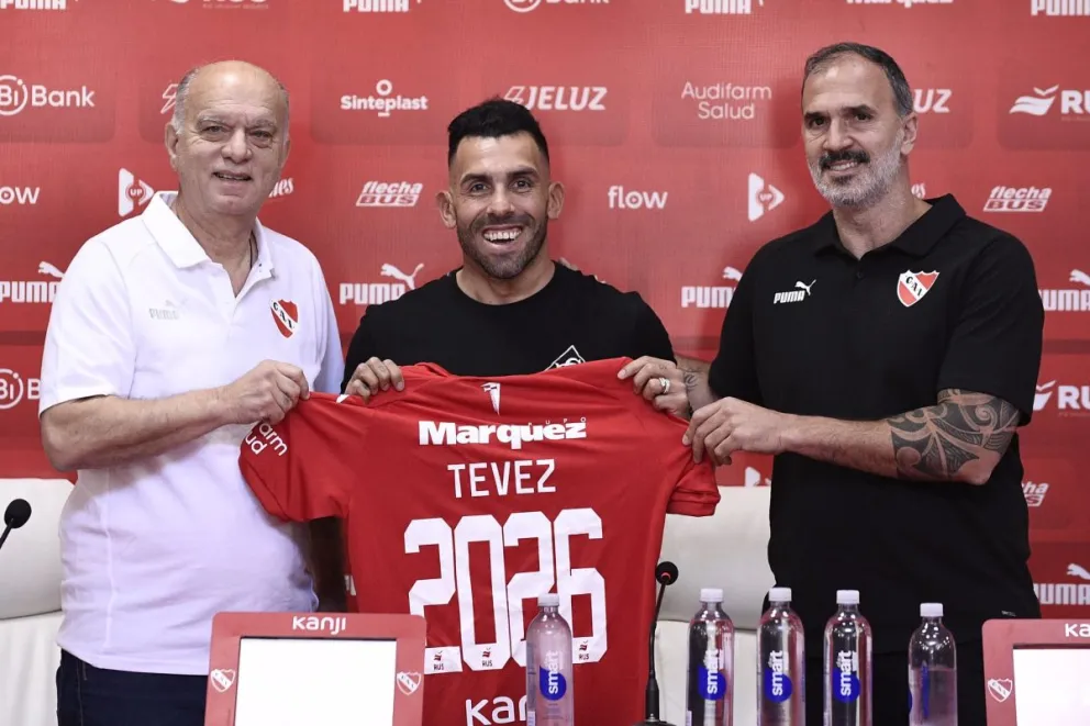 Carlos Tevez renueva su compromiso con Independiente: se queda hasta el 2026