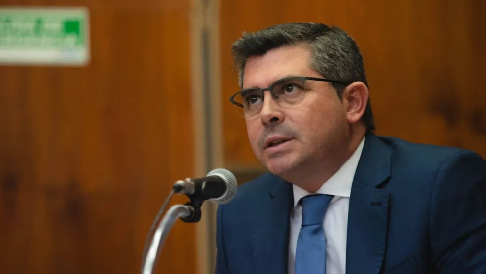 Orrego: se ha reducido el 30% de los cargos políticos