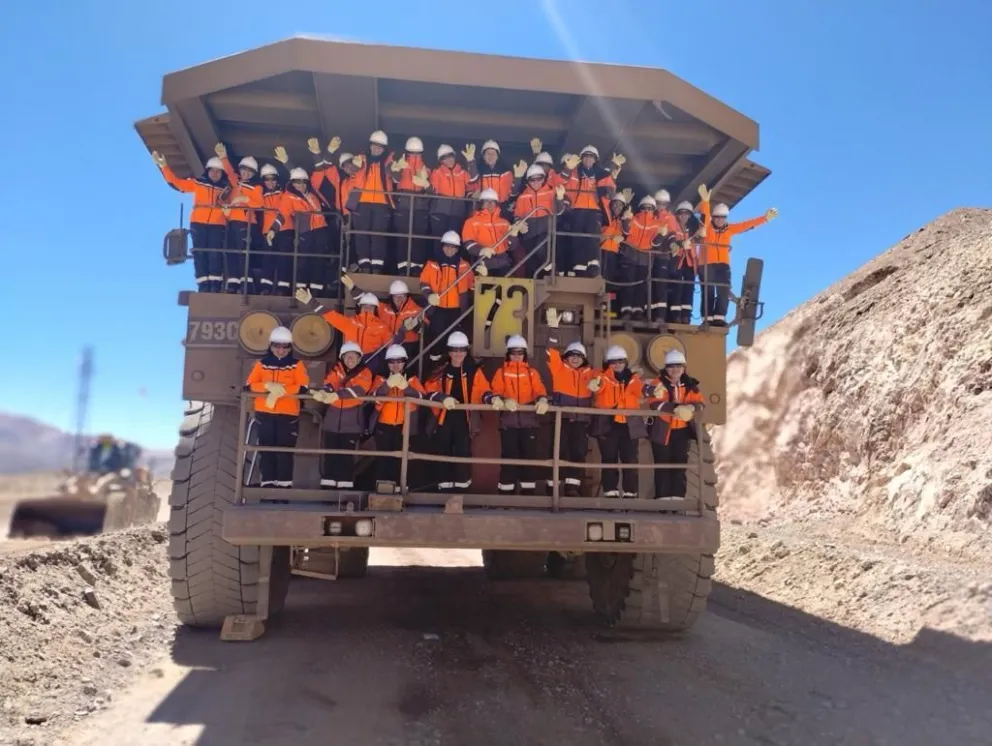Veladero continúa sumando mujeres a su planta y ya cuenta con un 15% en total