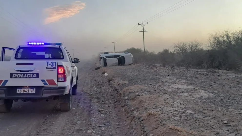 Vuelco fatal cerca de Cañada Honda en Sarmiento