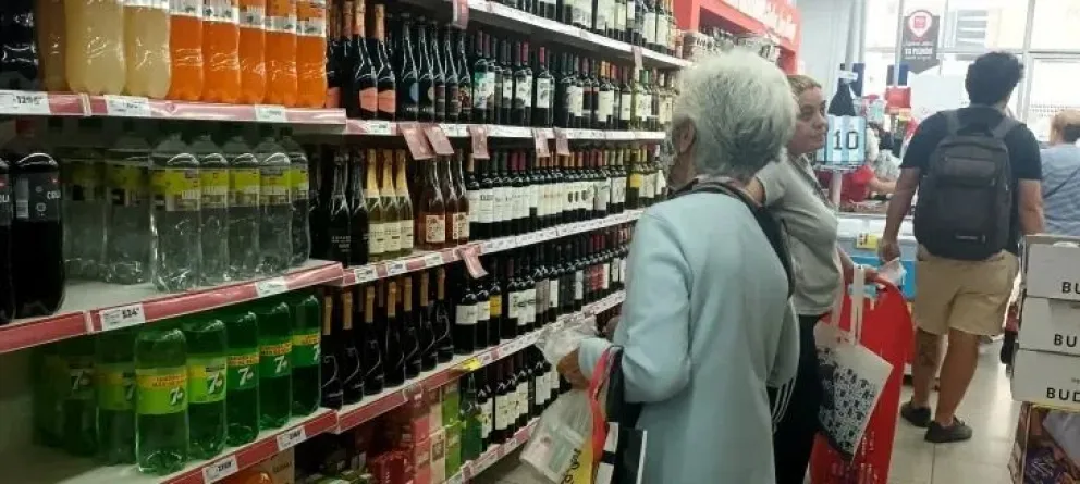 La canasta de consumo masivo subió 16% la última semana 