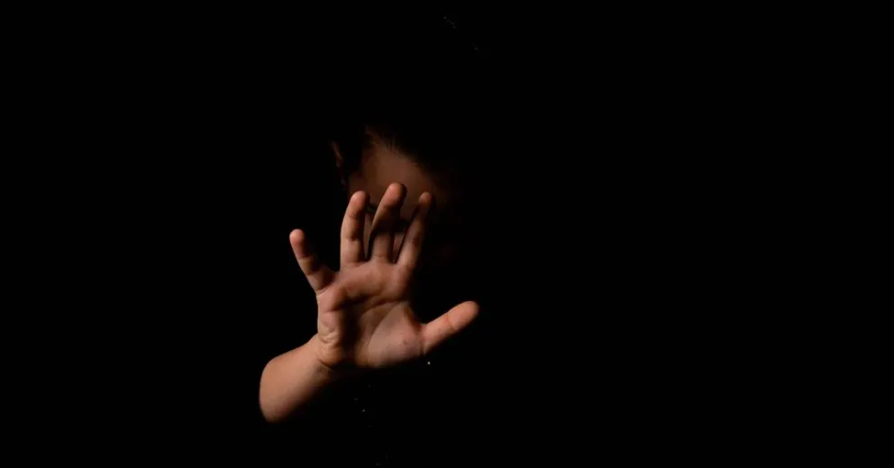 Abusó de su hijastra durante 8 años y ahora irá al penal