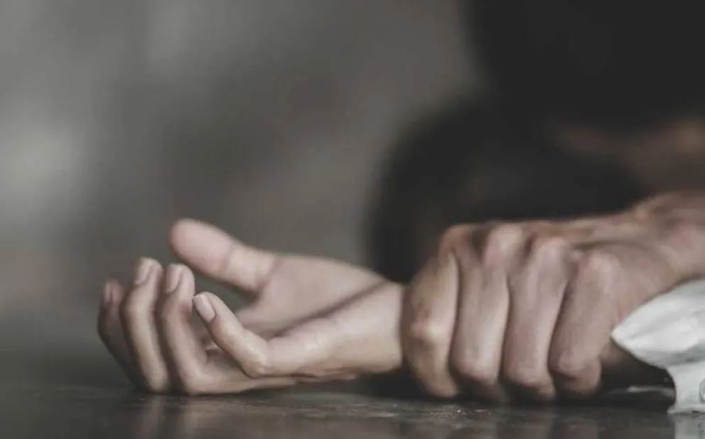  Irá al penal por violar de su hijastra