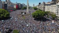 Celebración masiva e histórica: ¿Por qué este miércoles se considera el Día Nacional del Hincha Argentino? 