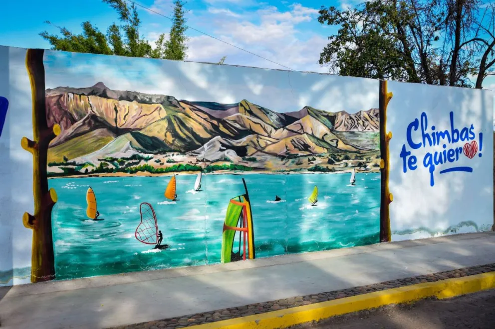 Chimbas inauguró nuevos portales de ingreso a la Ciudad 