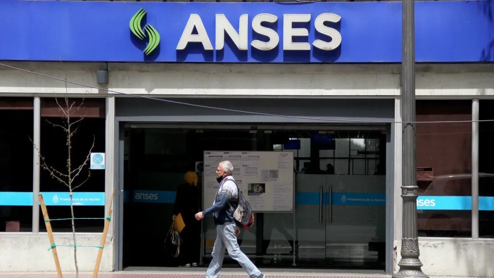  Bonos extra para fin de año: ANSES refuerza ingresos para jubilados, pensionados y titulares de AUH