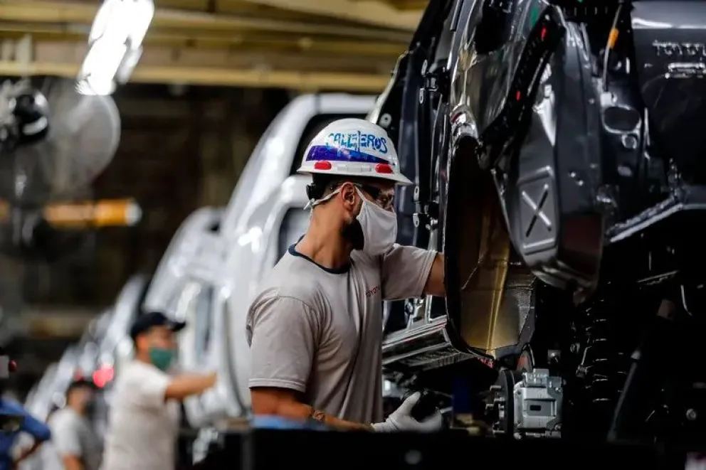 Proyectan una caída en la economía del 2% para el 2024
