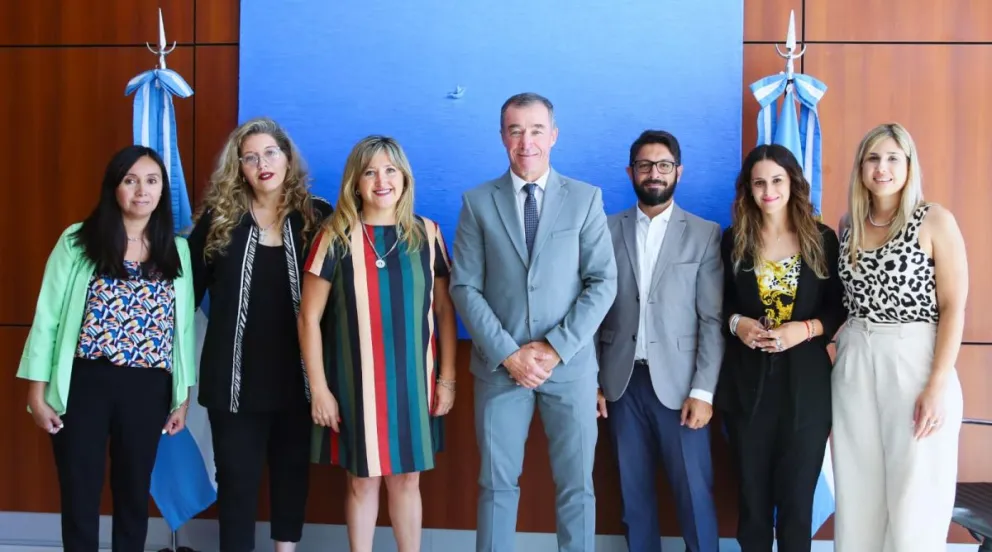 Avanzan las reuniones para implementar el programa “Exprésate” en las aulas 