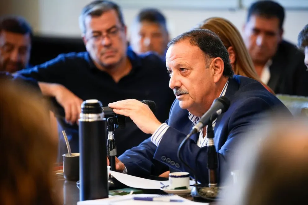 El gobernador de La Rioja le pidió a la Corte Suprema que declare inconstitucional el DNU de Milei 