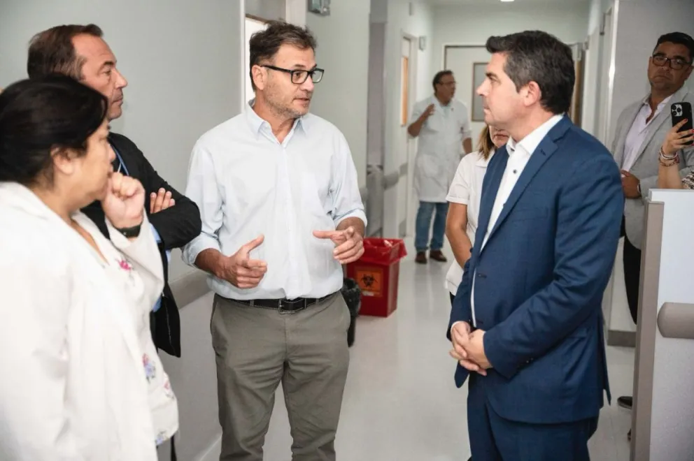El gobernador recorrió el Hospital Rawson para conocer las problemáticas en Pediatría 
