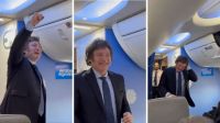 Un pasajero grabó al presidente ovacionado en el avión de Aerolíneas y lo subió a las redes 