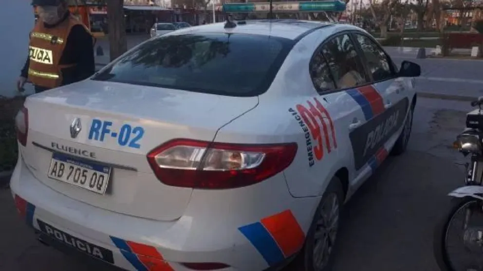 Un ciclista terminó hospitalizado con graves heridas tras chocar con una moto