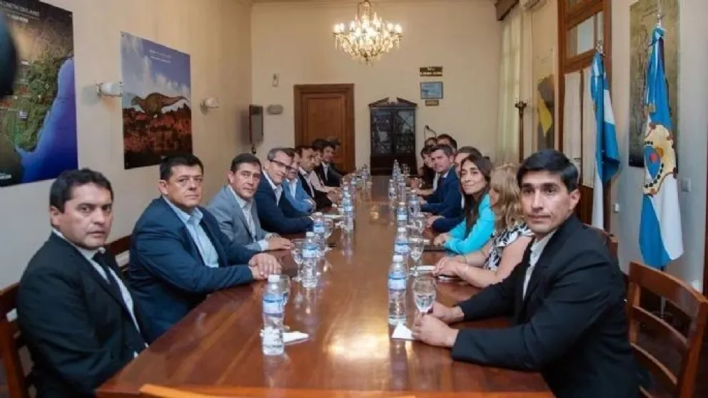 Intendentes salieron al cruce por el veto de Orrego a las modificaciones a la Ley de Coparticipación