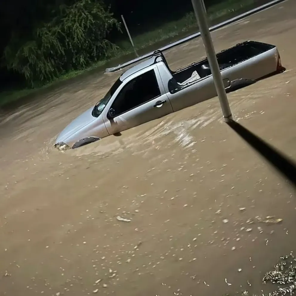 Tormentas en Córdoba generan inundaciones: evacuados y suspensión de eventos 