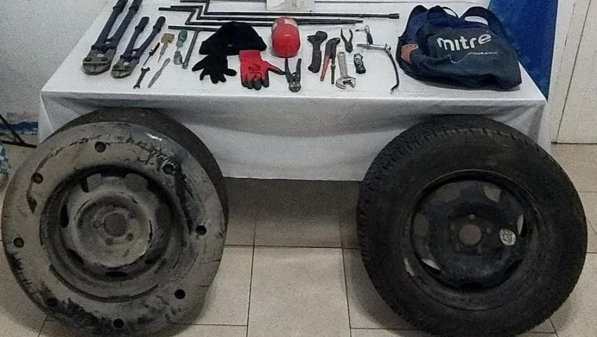  Allanamineto policial: detienen al responsable que robó ruedas en Capital