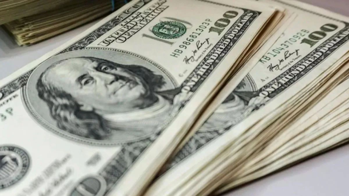 El dólar blue alcanzó los $1.300 en San Juan