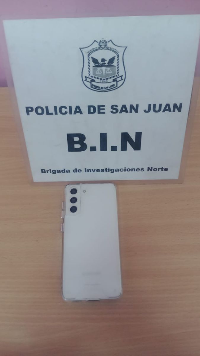 Una mujer quedó detenida tras robar un celular en un conocido hipermercado sanjuanino