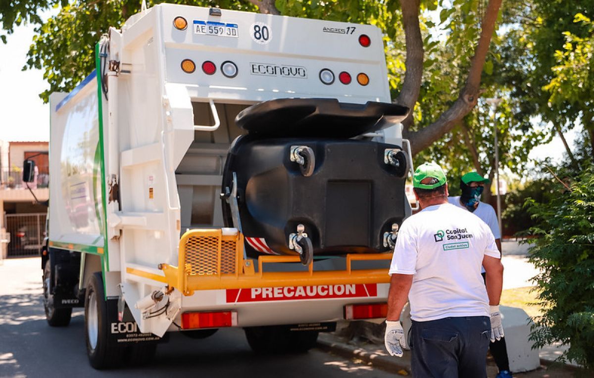 Capital advirtió a los vecinos por la presencia de falsos recolectores de residuos