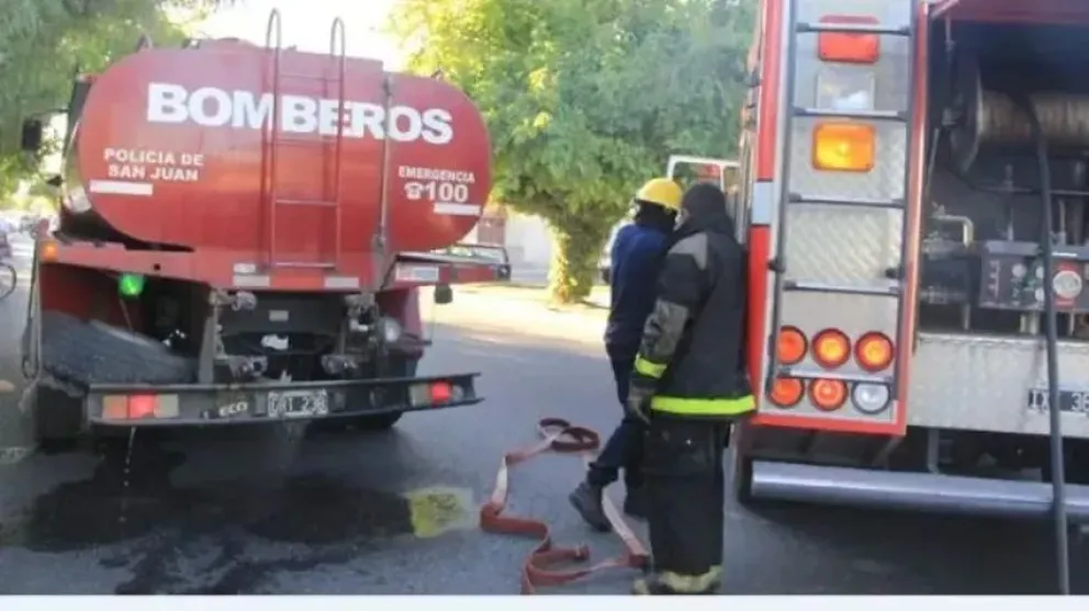 Por el fuerte viento, Bomberos tuvo que combatir diferentes focos de incendios